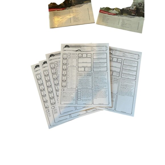 Bundle Dungeons And Dragons Starter Set Kit Plus RPG Notebook & Quests Book - Picture 2 of 9